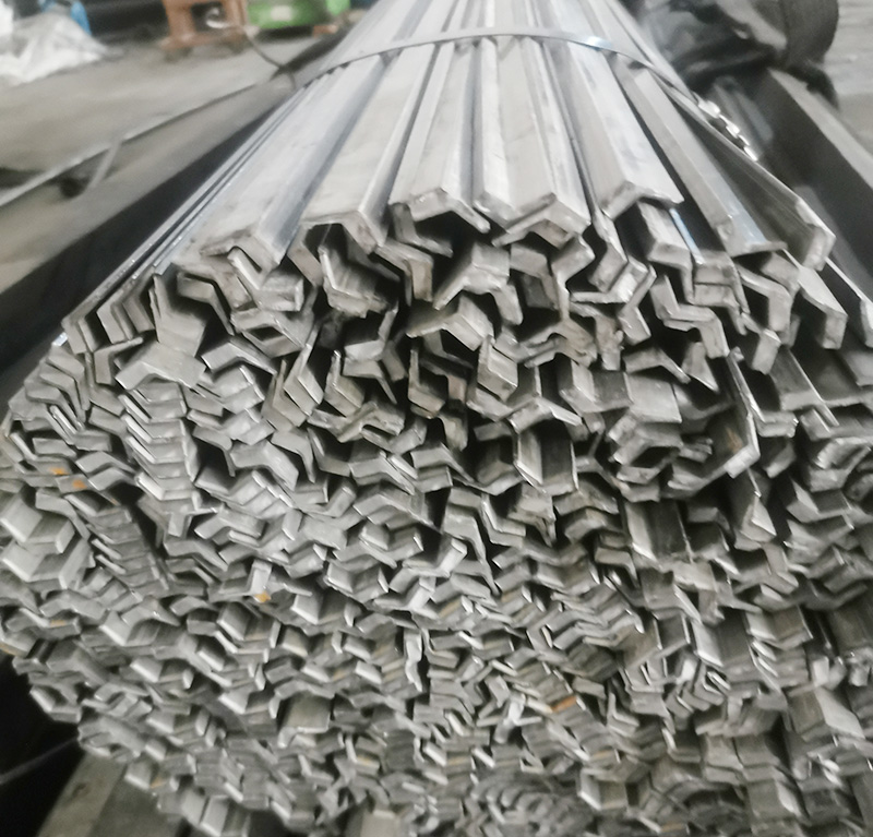 冷拉型截面的形狀與加工過程中它的加工模具形狀的設(shè)計有關(guān)